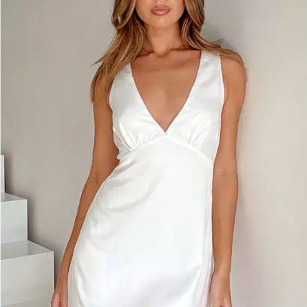 Beginning Boutique Shimma White Satin Mini Dress size 6